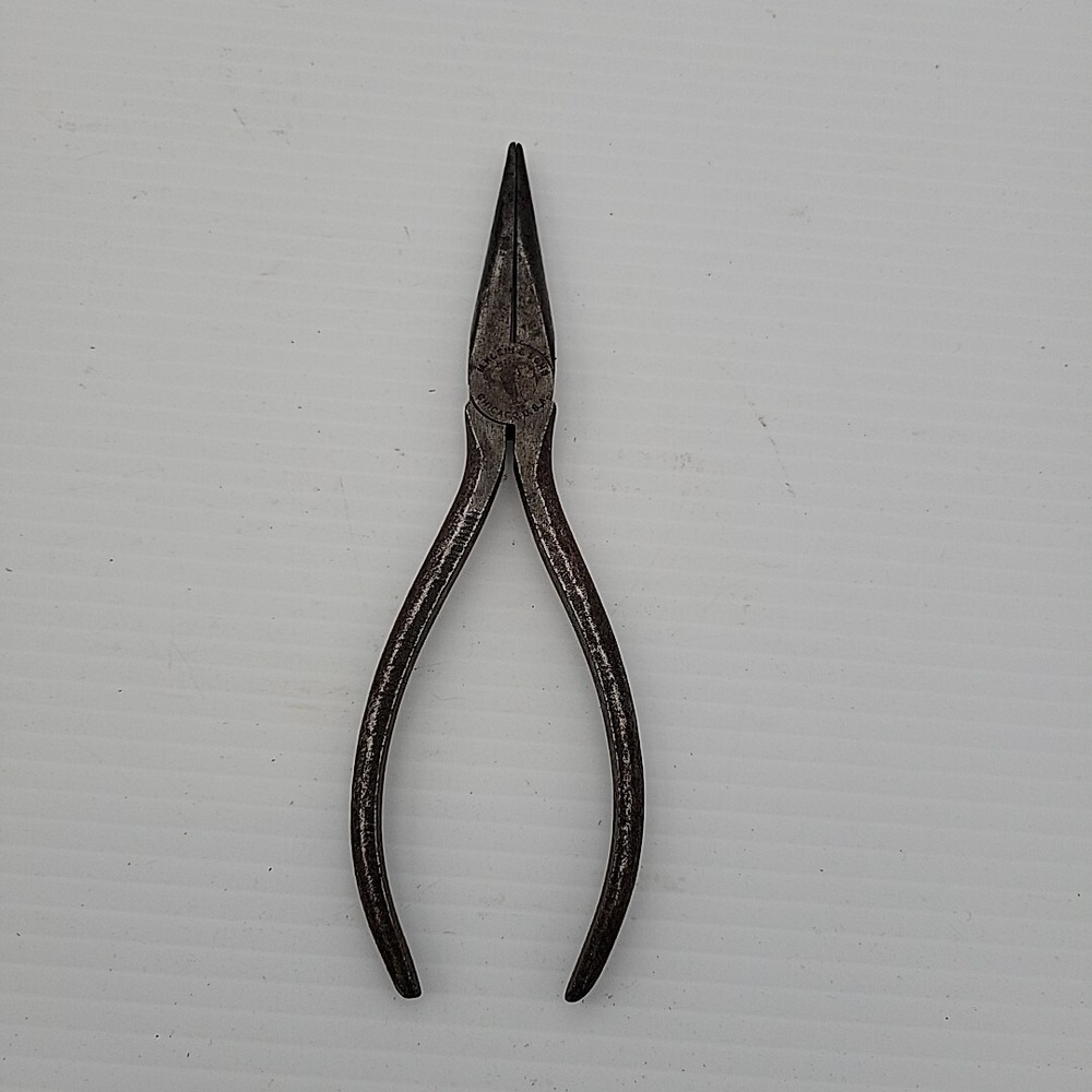 VINTAGE M. KLEIN & SONS # 303-6,  6.5" NEEDLE NOSE PLIERS RED GRIP CHICAGO, USA